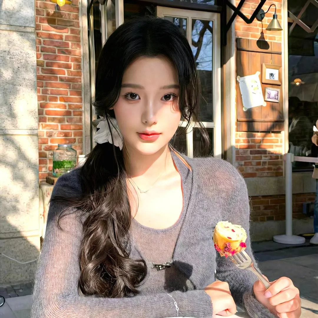 家庭圣女 封面